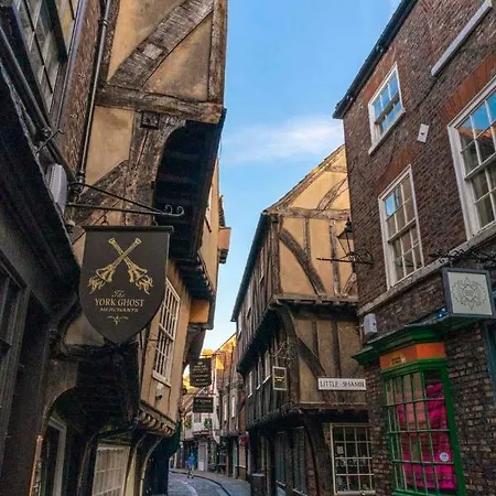 Fewster Way Townhouse York